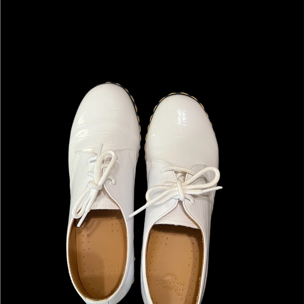 EUC White Croc Doc Martens - Picture 5 of 6
